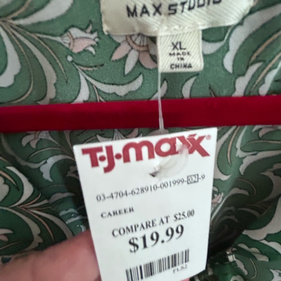 Pretty green faux wrap blouse - Picture 3 of 4